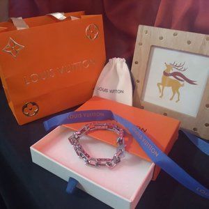 LV Cuban Chain Bracelet  LV-005